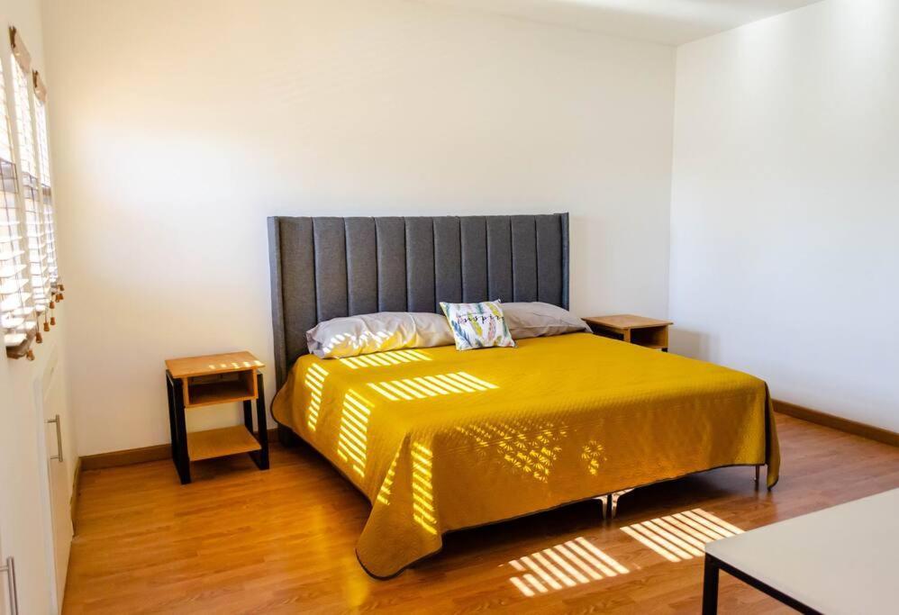 Alojamiento Completo 3 Habitaciones Chihuahua Exterior photo